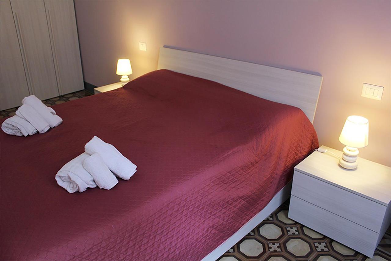 The Walls Apartment Лука Екстериор снимка