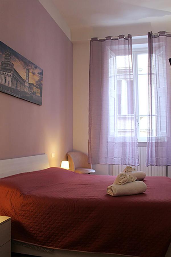 The Walls Apartment Лука Екстериор снимка
