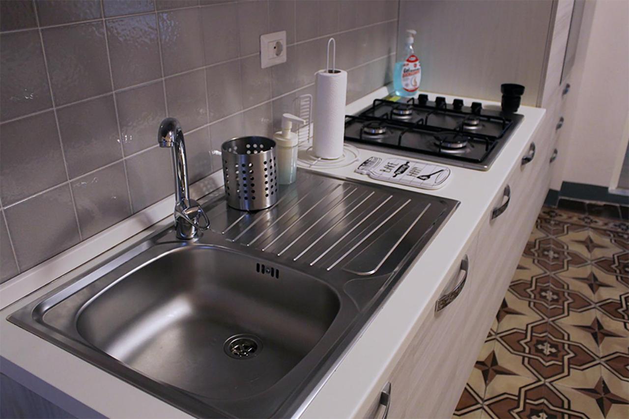 The Walls Apartment Лука Екстериор снимка